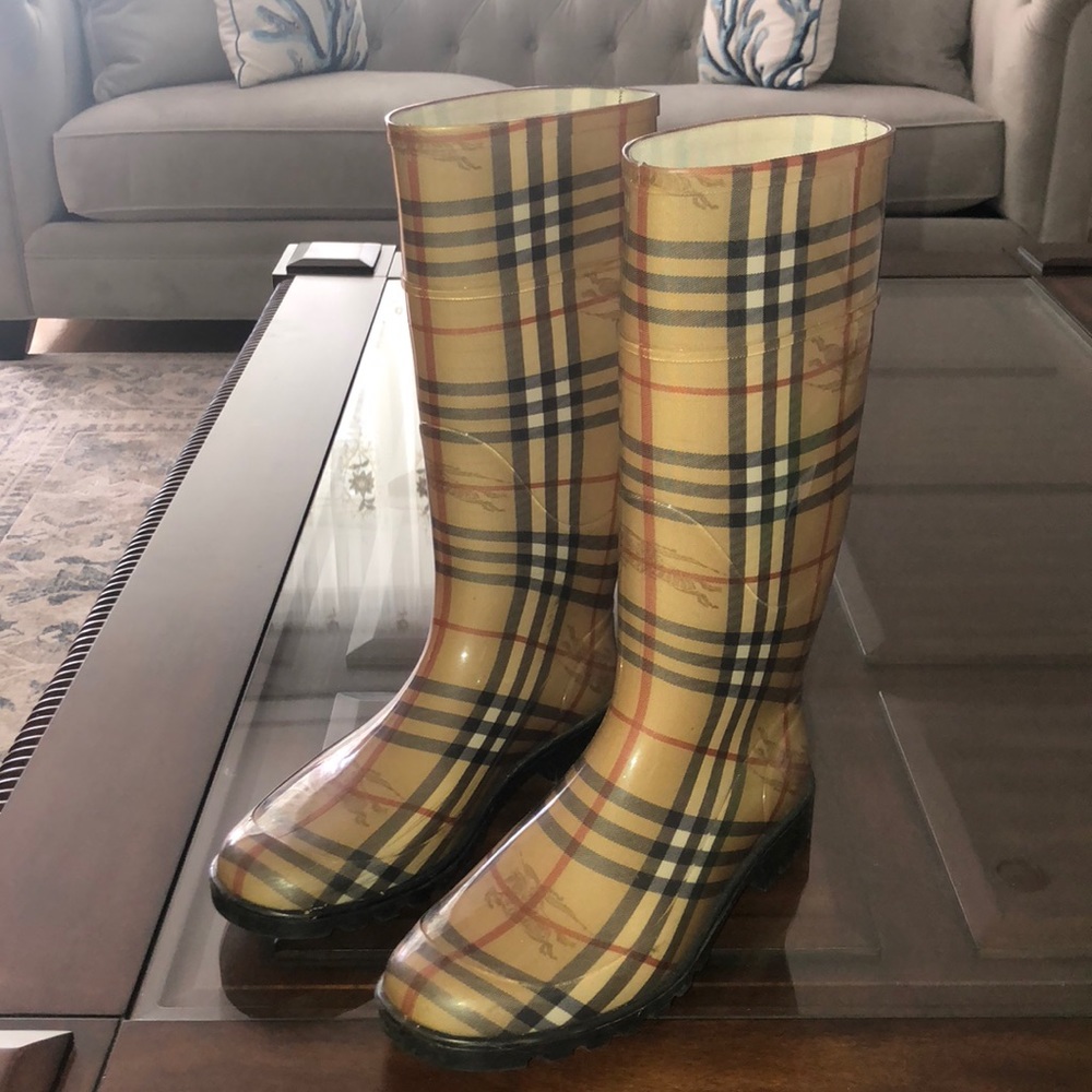 Burberry rain boots
